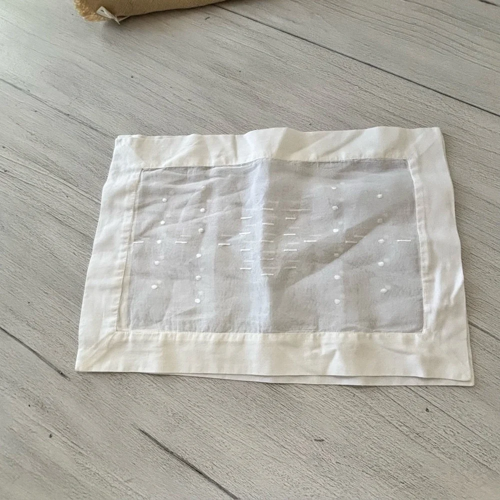 BLANC D’IVOIRE Set Of 2 White 100% Cotton Sheer Luxury Embroidered 19” X 13”